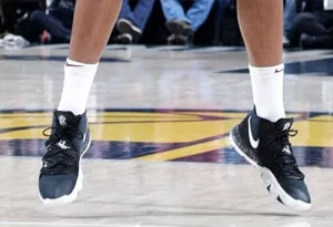 NBA12月19号球星上脚球鞋有哪些 NBA12月19号球星上